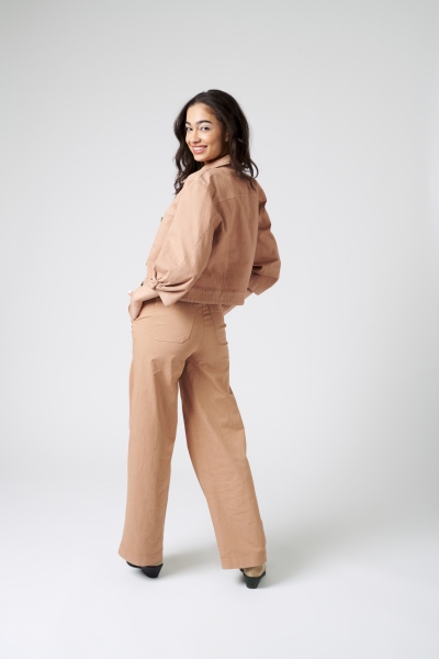 Pantaloni tip jeans, evazați, camel, SF122008